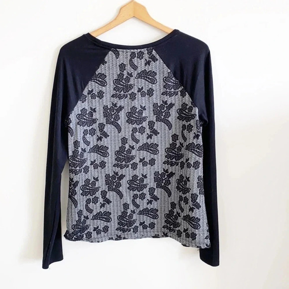 Old Navy Black Floral Lace Print Long Sleeve Top - Picture 3 of 5